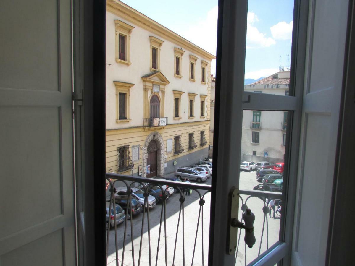 Appartement Salerno Domus Claudia Extérieur photo