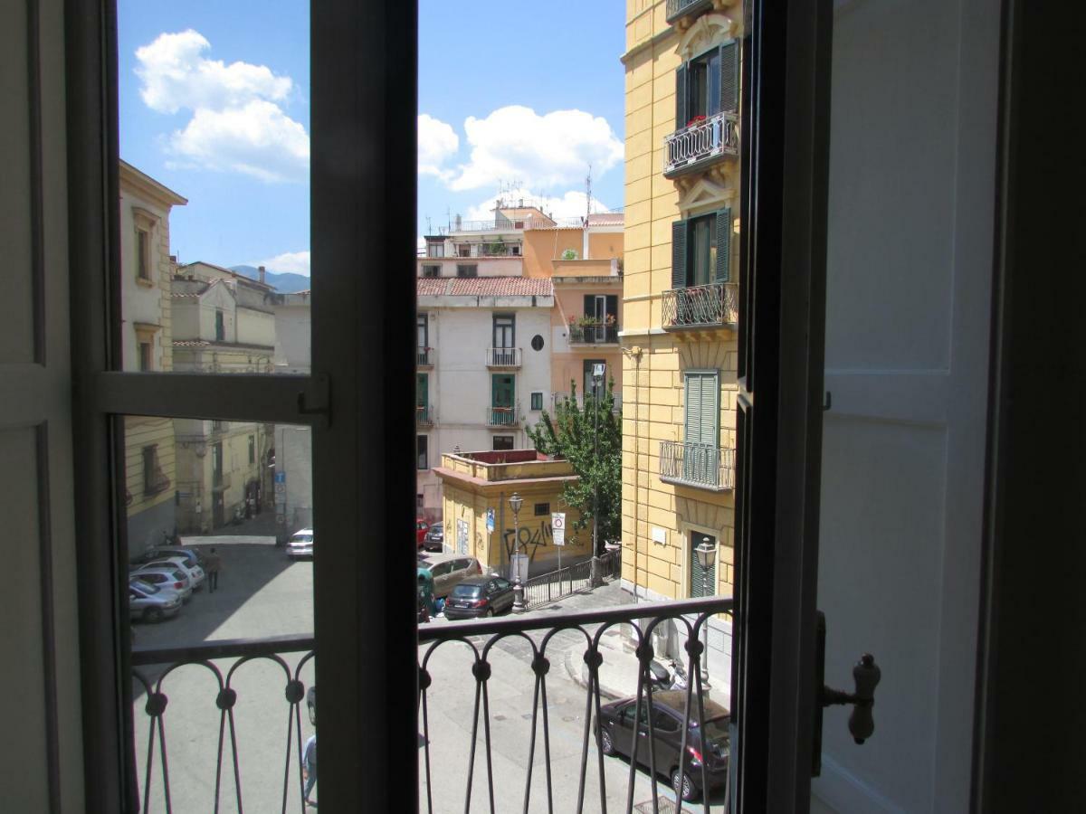 Appartement Salerno Domus Claudia Extérieur photo